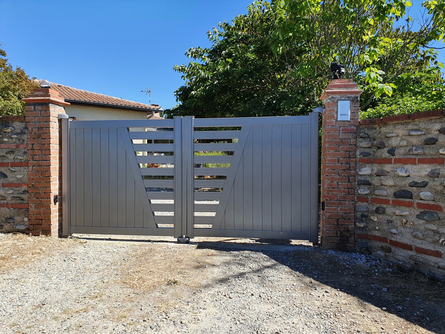 Pose de portail à Saint-Jory en Haute-Garonne